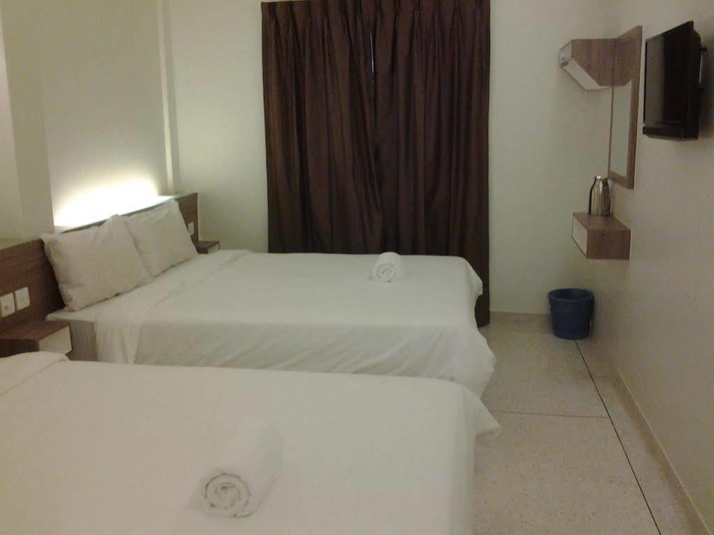 Qish Hotel Malacca Ngoại thất bức ảnh